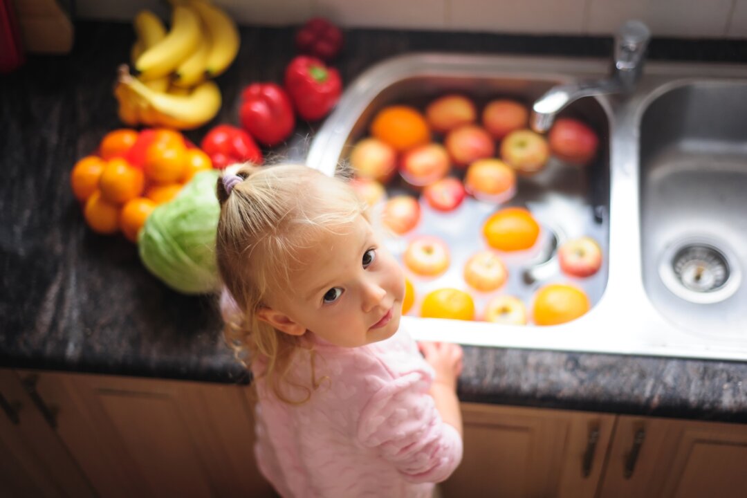 Soaking fruits and vegetables is a great way to get them clean. (Elena Nasledova/Shutterstock)