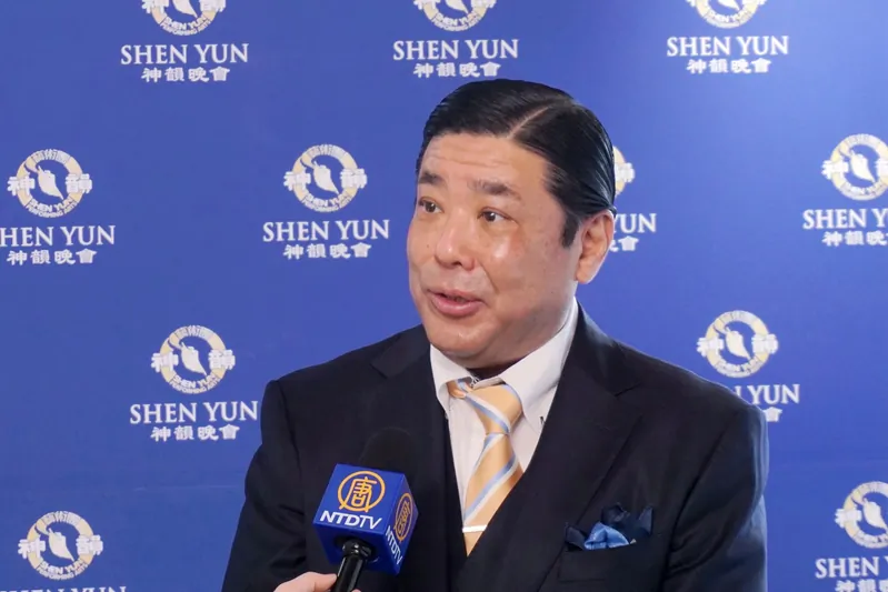 Hayashi Kitibei, who is widely recognized as Japan’s living national treasure, enjoyed the Shen Yun performance at Rohm Theatre, in Kyoto, on the afternoon of Feb. 1, 2020.  (Lu Yong/The Epoch Times)