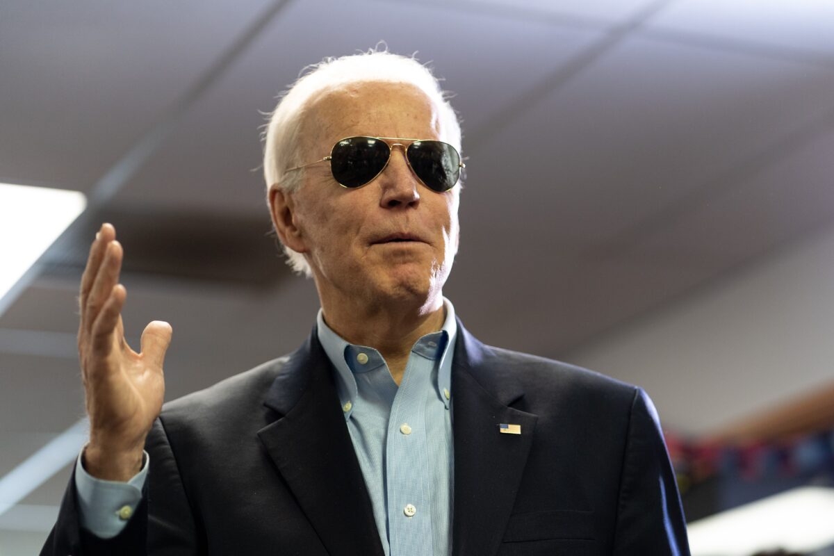 joe-biden-in-sunglasses-1200x800.jpg"