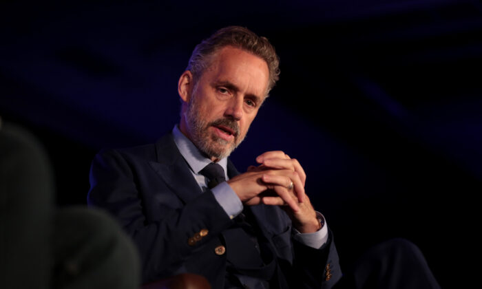 Jordan Peterson speaks at the 2018 Young Women's Leadership Summit hosted by Turning Point USA in Dallas, Texas, on June 15, 2018. (Gage Skidmore/CC BY-SA 2.0)