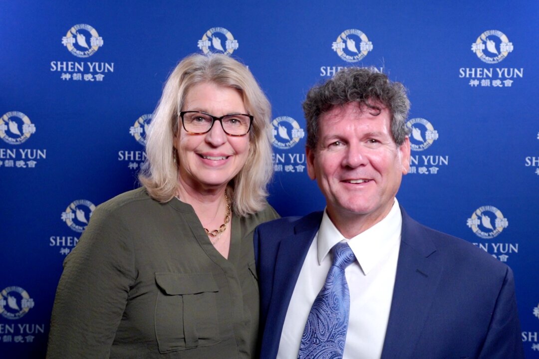 Jan Williams, actress, and her husband attended Shen Yun Performing Arts at the William Saroyan Theatre in Fresno, Calif., on Feb. 5, 2020. (NTD Television)