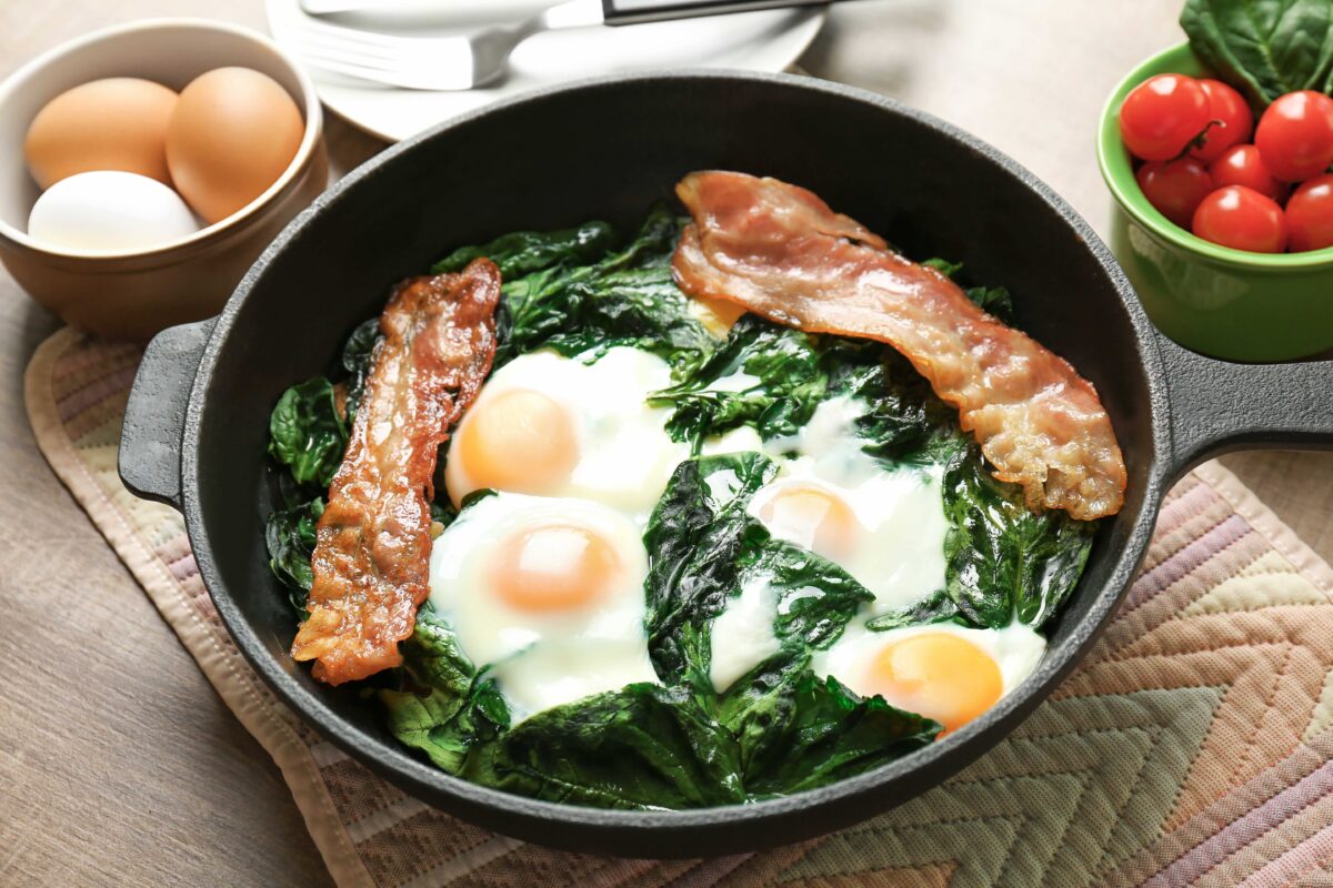 keto eggs and bacon