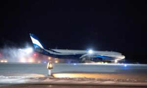 Two Groups of Canadians Arrive Home From Wuhan