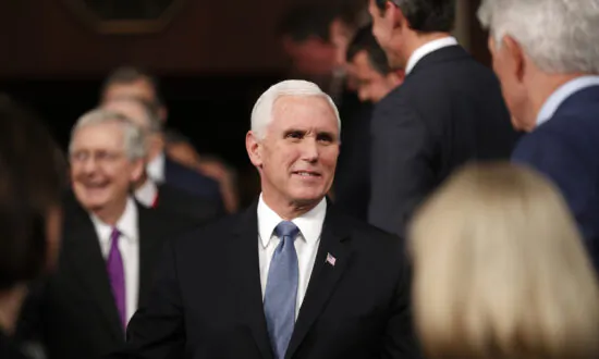 Pence Dismisses Idea of US Buying Nokia, Ericsson to Challenge Huawei
