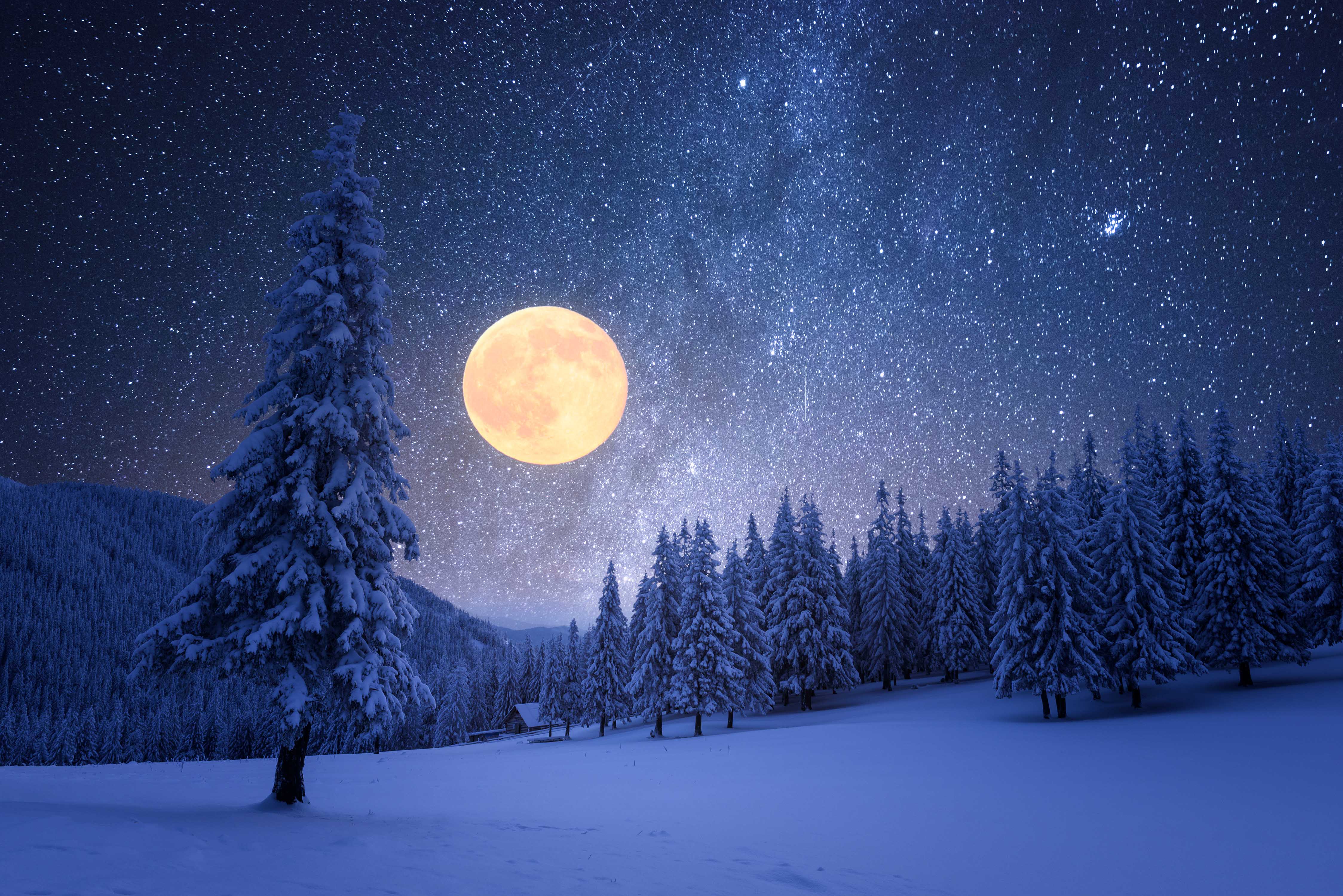 Look for the Super ‘Snow Moon’ to Light Up the Winter Sky This Weekend