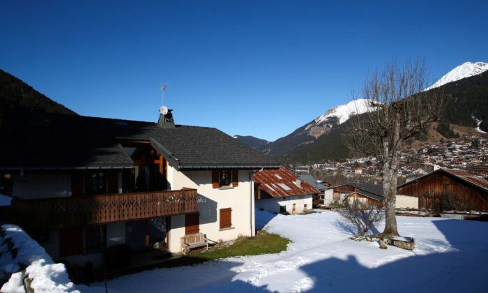 A view of the house where five British nationals including a child, who have been diagnosed with the coronavirus after staying in the same ski chalet with a person who had been in Singapore, were staying at the French Alpine resort of Les Contamines-Montjoie, France on Feb. 8, 2020. (Denis Balibouse/Reuters)