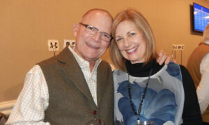 American Doctor Learns of Persecution in China Through Shen Yun