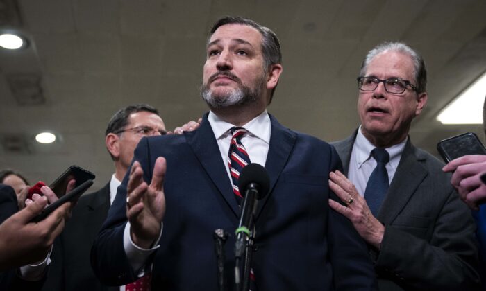 Sens. Ted Cruz (R-Texas) (C) speaks to the media at Capitol Hill in Washington, on Jan. 27, 2020.  (Drew Angerer/Getty Images)