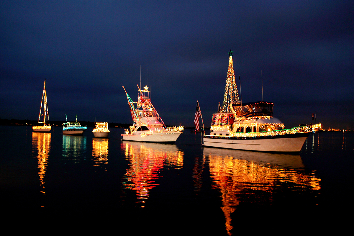 Lighted Boat Parade- Credit www.monsoursphotography.net