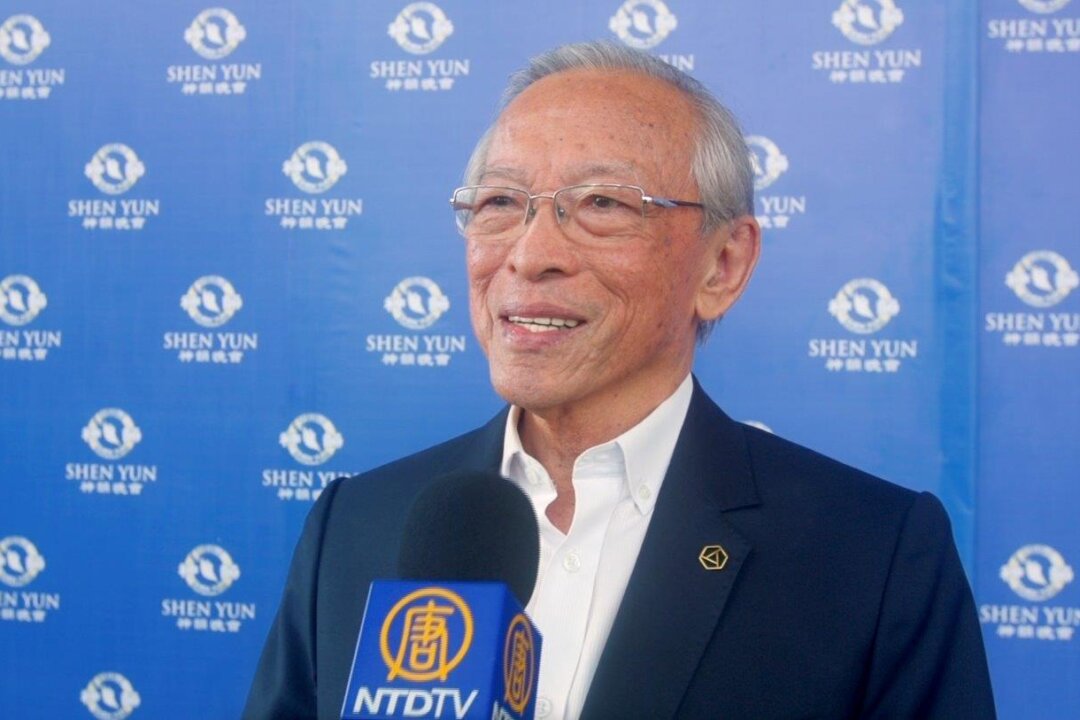 Umberto Lay, architect, pastor, and former congressman, enjoyed Shen Yun at the Gran Teatro Nacional in Lima, Peru, on Feb. 8. (NTD Television)