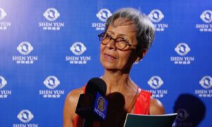 Ballet Instructor Marvels at Sensitivity of Shen Yun Dancers