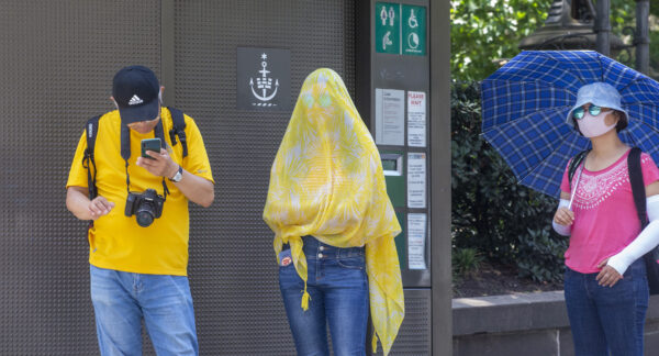 People in Sydney's CBD are seen wearing masks