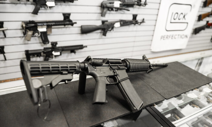 An AR-15 semi-automatic rifle at a gun shop in Richmond, Va., on Jan. 13, 2020. (Samira Bouaou/The Epoch Times)