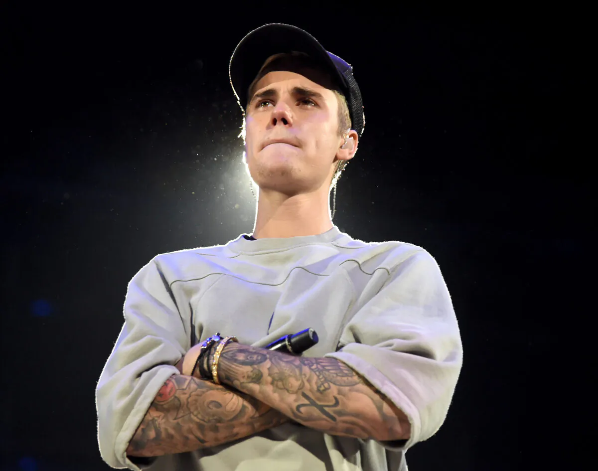 Singer/songwriter Justin Bieber performs onstage during An Evening With Justin Bieber at Staples Center in Los Angeles, Calif., on Nov. 13, 2015. (Jason Merritt/Getty Images for Universal Music)
