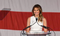 Melania Trump Receives 2020 ‘Women of Distinction’ Award From Florida University
