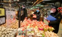 Video of Chinese Officials Confiscating Supplies From Grocery Store in Virus-Hit City Sparks Outrage