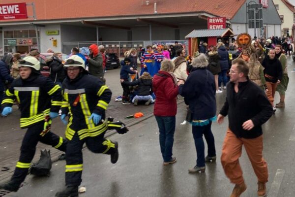 GERMANY-CARNIVAL-CRASH