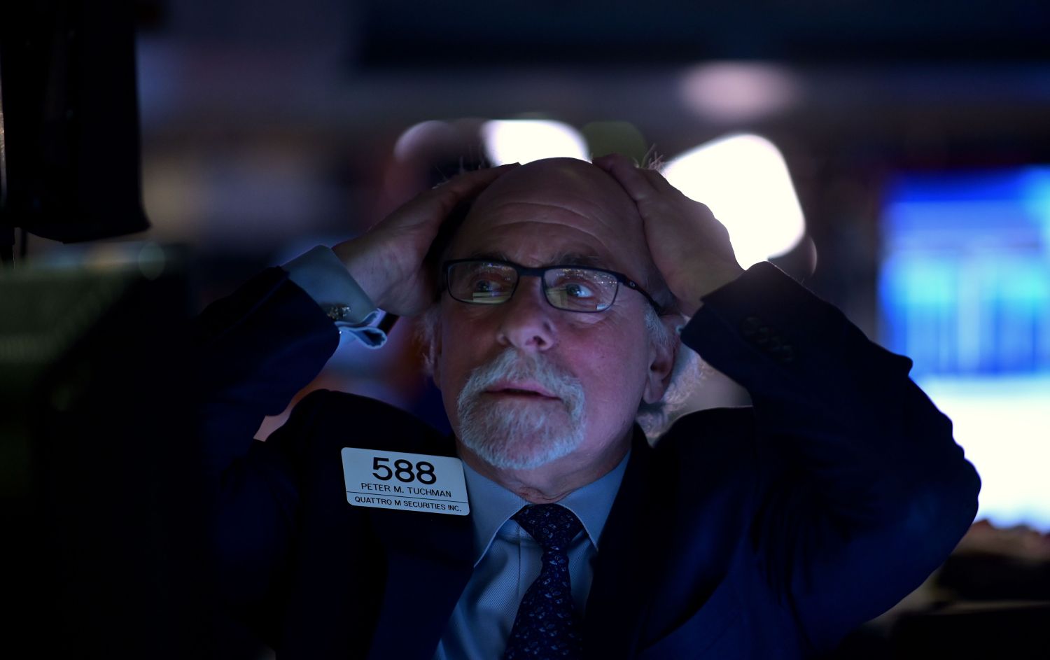 Dow Jones Falls 880 Points After Inflation Reading Hits 40-Year High - Vimarsana News