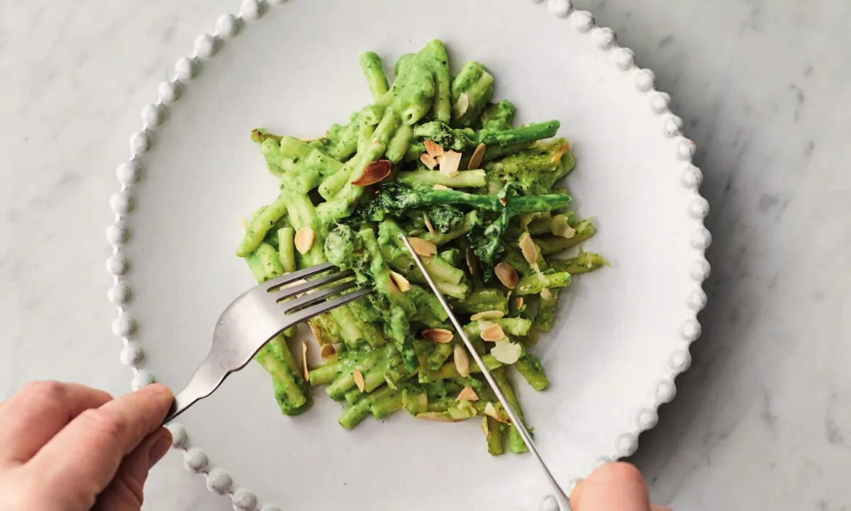 Greens Mac 'N' Cheese (David Loftus)