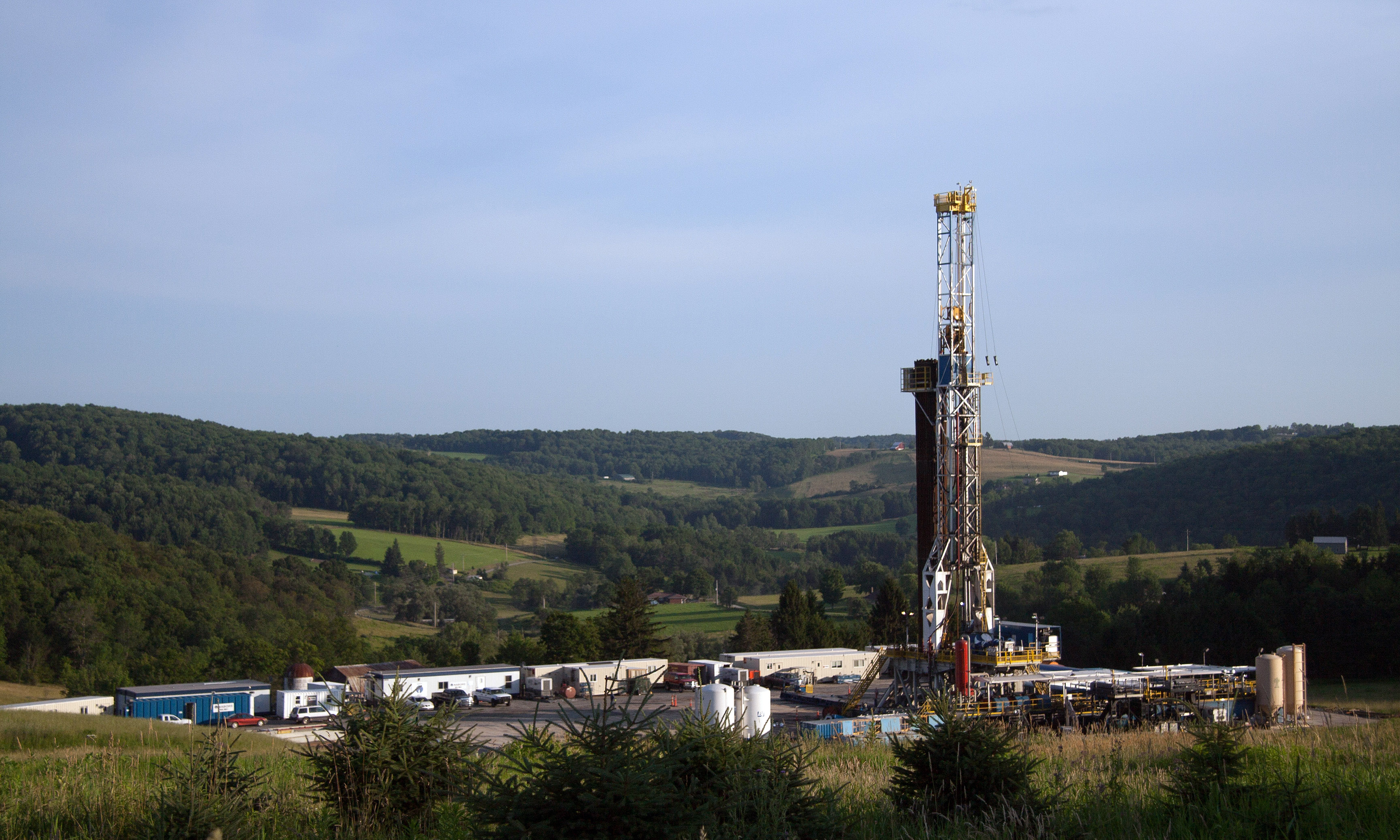Shortage of Fracking Gear Is Hampering US Shale Oil Output - Vimarsana News