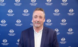 Seasoned Producer Says Shen Yun Is Absolutely Fantastic