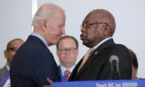 Top House Lawmaker Warns Democrats Not to Challenge Biden in 2024