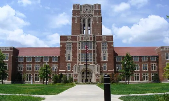 University to Guarantee Admission to Top Students to Increase Inner City, Rural Enrollment