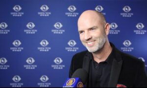 Former Dancer Mesmerized by Shen Yun’s Transcendent Music