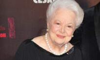 7 Fascinating Facts About Last Living ‘Gone With the Wind’ Star Olivia de Havilland, 103