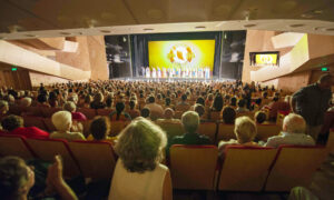 Theatrical Couple Found ‘Happiness and Positivity’ at Shen Yun