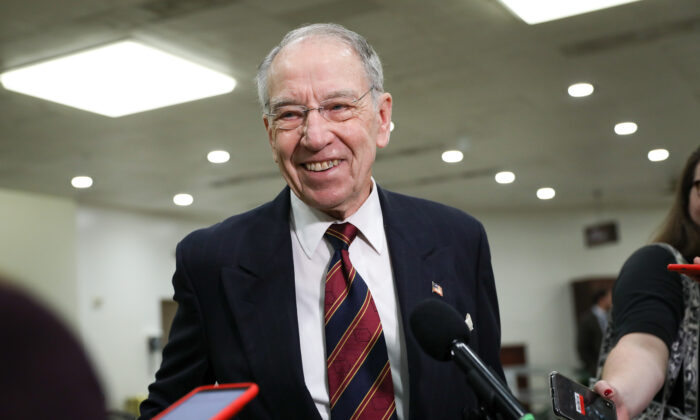 Sen. Grassley Calls For Ending World Bank Funding For China