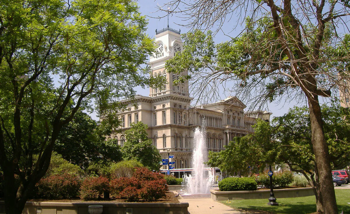 The Louisville City Hall in Louisville, Kentucky, on May 9, 2007. (Bedford/Wikimedia Commons)