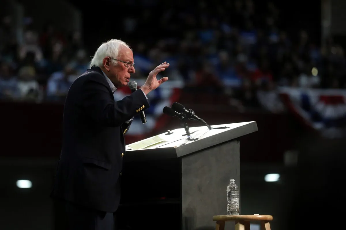 Democratic presidential candidate Sen. Bernie Sanders (I-Vt.) rallies with supporters in St. Paul, Minnesota, on March 2, 2020. (Jonathan Ernst/Reuters)