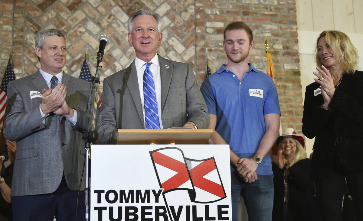 Tommy Tuberville speaks to his supporters at Auburn Oaks Farm in Notasulga, Ala., on March 3, 2020. (Joe Songer/AL.com. via AP)
