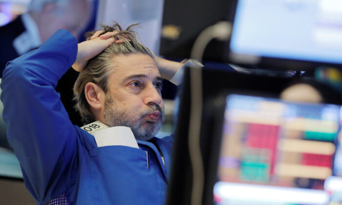 Dow Hits Longest Friday Losing Streak In 14 Years As Virus Roils ...