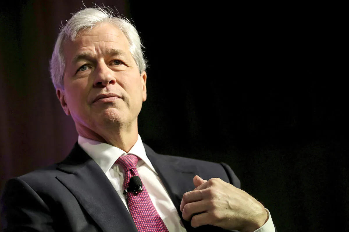 JPMorgan Chase CEO Jamie Dimon speaks at North America's Building Trades Unions 2019 legislative conference in Washington on April 9, 2019. (Jeenah Moon/File Photo/Reuters)
