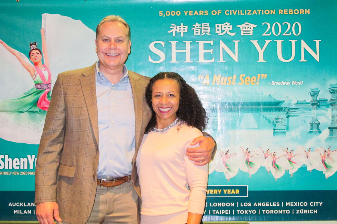 Chris Pratt and his wife enjoyed Shen Yun Performing Arts at the Koger Center for the Arts in Columbia, South Carolina, on March 5, 2020. (Mary Mann/The Epoch Times)