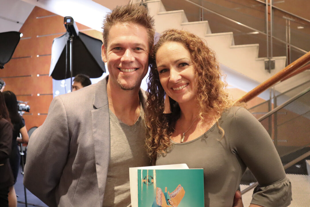 Peter and Kristie Hood attend Shen Yun Performing Arts at the Capitol Theatre in Sydney, Australia, on March 8, 2020. (Rona Rui/The Epoch Times)