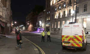 UK Police Shoot Knife-Wielding Man Dead in London