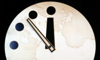 Scientists Demonstrate Latest Movement of Doomsday Clock