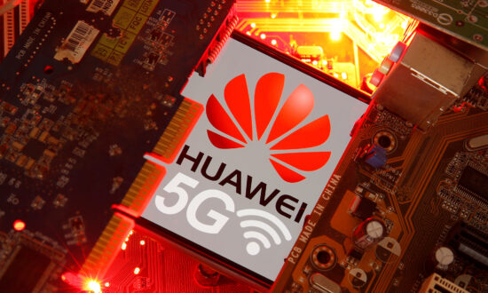 'Clear Evidence of Collusion' Between Huawei, CCP, Says UK Report