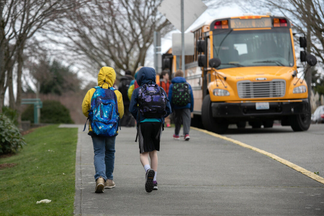 ‘Woke’ Transgender and LGBTQ+ Policies Under Fire in Oregon School District