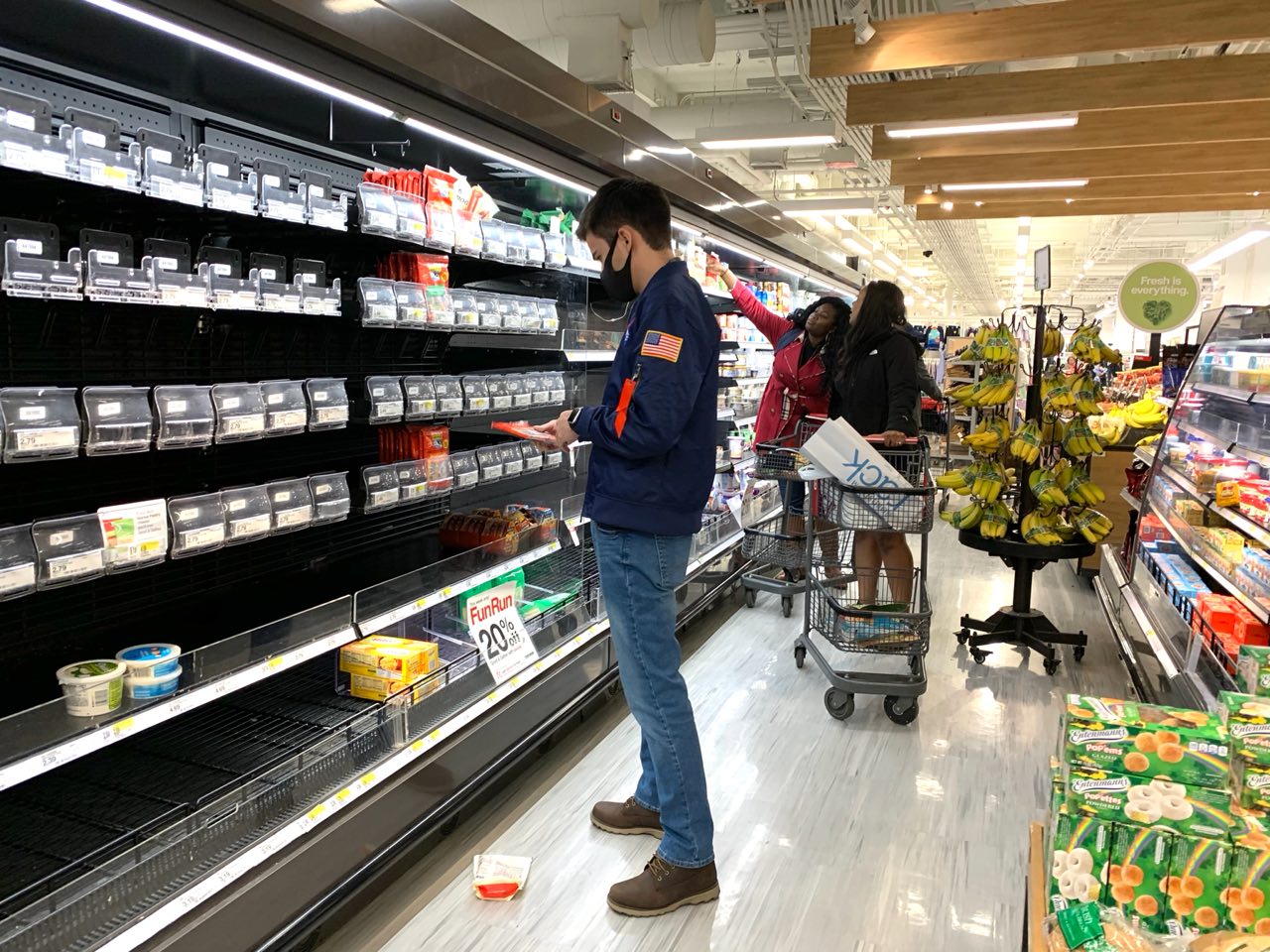 coronavirus empty shelves