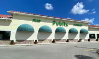 Grocery Store Chains Change Hours to Cope With Shopping Frenzies