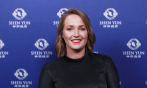 ‘Super Powerful,’ Says Journalist Who Attended Shen Yun With 11 Family Members