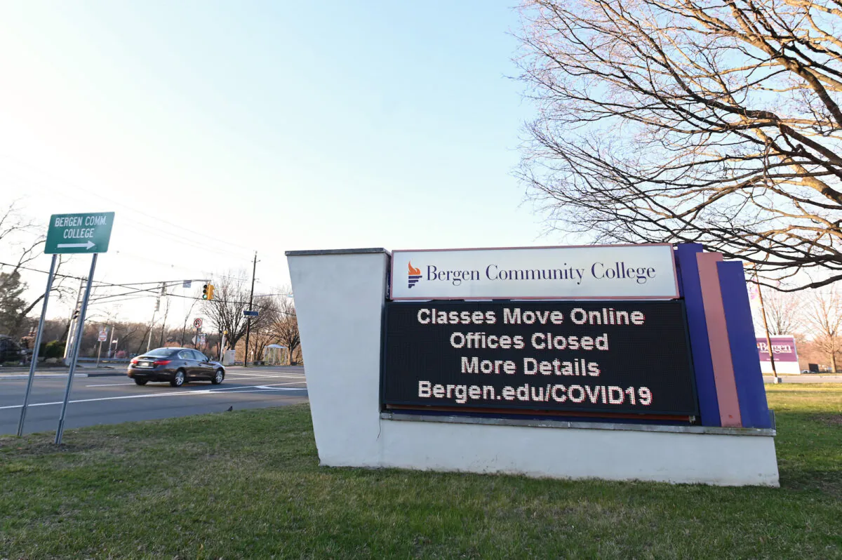 A sign displays that Bergen Community College is closed as the coronavirus continues to spread across the United States in Paramus, New Jersey on March 15, 2020. (Mike Coppola/Getty Images)