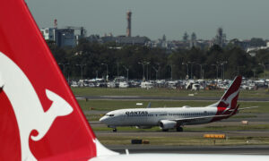 Australia Closes Borders to Halt CCP Virus, Pumps $56 Billion Into Economy