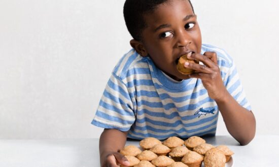 Applesauce Mini Muffins