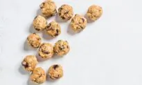 Cranberry-Almond No-Bake Energy Bites