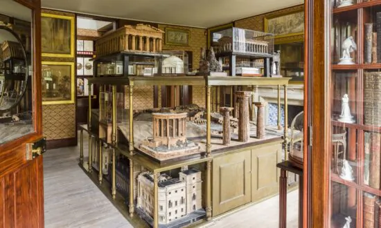 ‘Bearing Rome Across the Alps’: The Cork Architecture of Ancient Rome